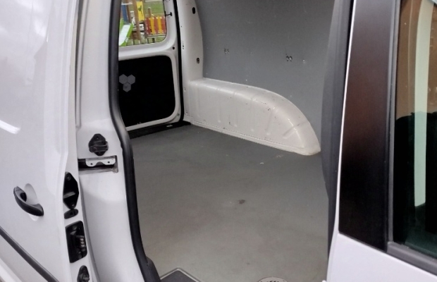 Sprzedam Volkswagen Caddy Long 2.0 TDI 2018r - Zdjęcie 4