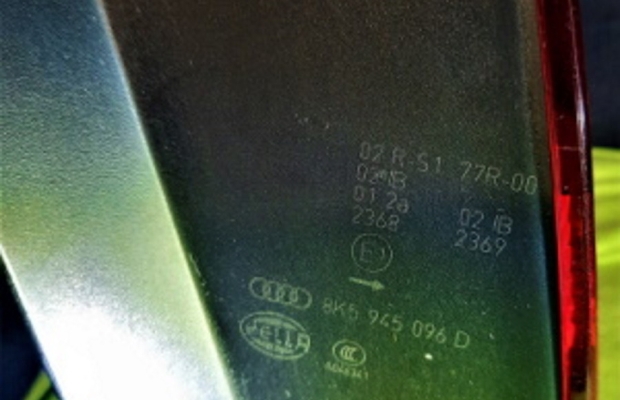Oryginalna lampa - prawy tył Audi A4 B8 (Sedan) - Zdjęcie 5