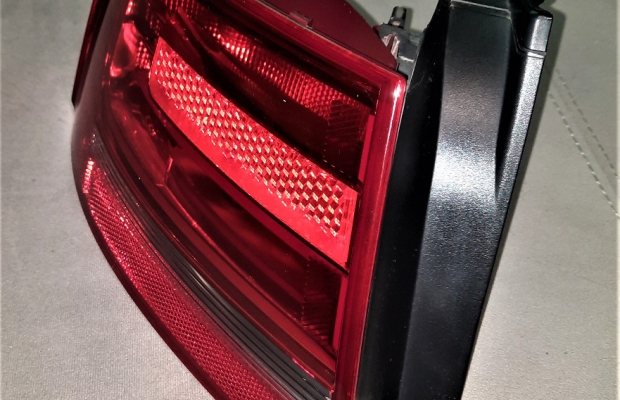 Oryginalna lampa - lewy tył Audi A4 B8 (Sedan) - Zdjęcie 5