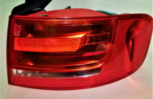 Oryginalna lampa - prawy tył Audi A4 B8 (Sedan) - Zdjęcie 1