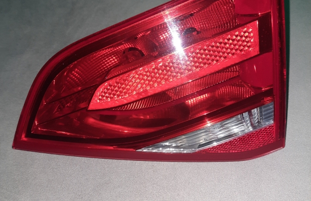 Sprzedam: oryginalna lampa (prawy tył ) Audi A4 B8 (Sedan) - Zdjęcie 1