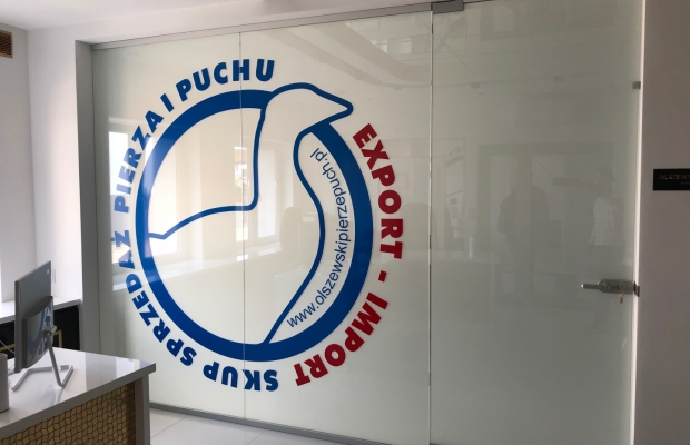 Zamontuję ścianki szklane z folią inteligentną na pilota - Zdjęcie 1