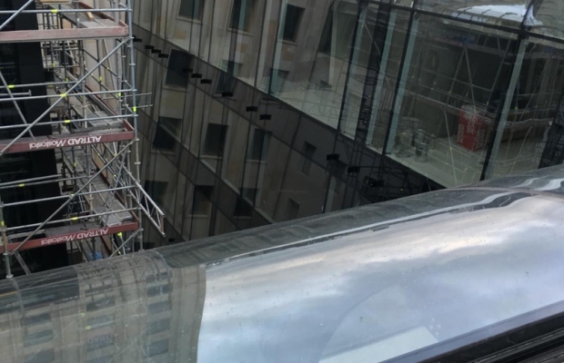 Zamontuję ścianki szklane z folią inteligentną na pilota - Zdjęcie 5