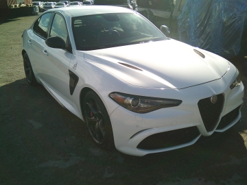 Zdjęcie: Alfa Romeo giulia quadrifogilo v6 bi turbo